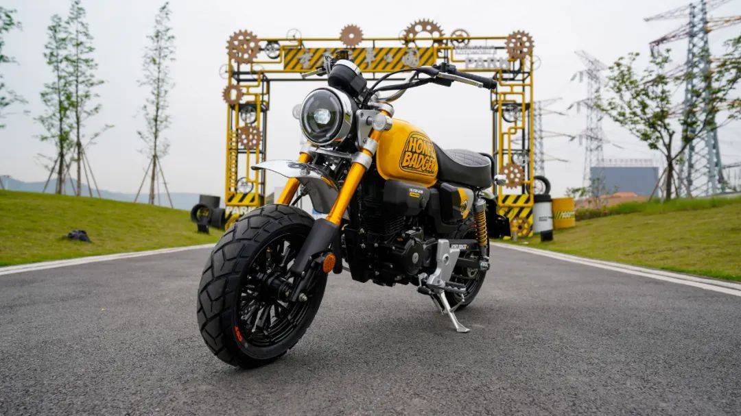 9980元,银钢发布新一代mini蜜獾,150平衡轴动力_搜狐汽车_搜狐网