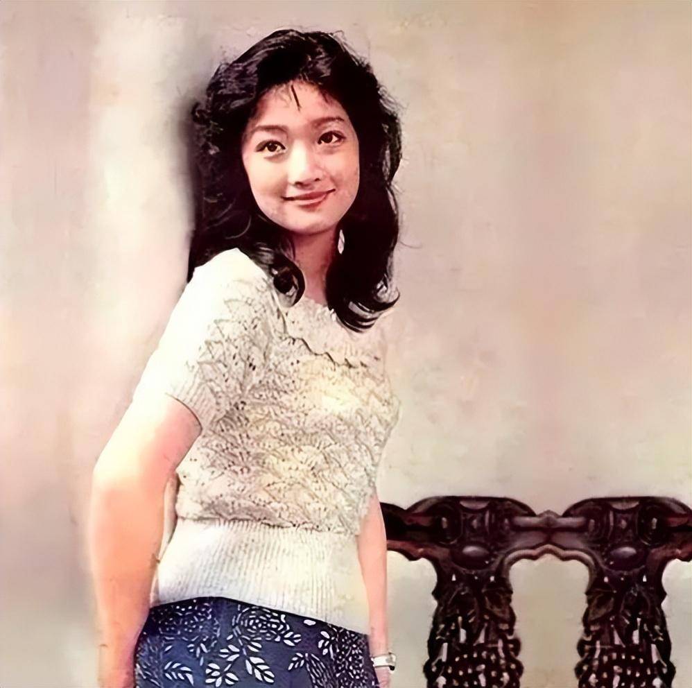 (张闽)因远离影视圈,张闽彻底从公众视线中消失了,很多老影迷怀念她