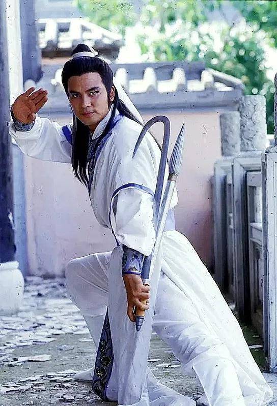 86版《倚天屠龙记》明星阵容强大!成为最经典版金庸武侠剧之一