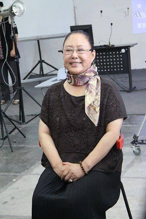 斯琴高娃的女儿孙丹:我的沧桑母亲,我的瘫痪父亲,我带泪的亲情_孙天