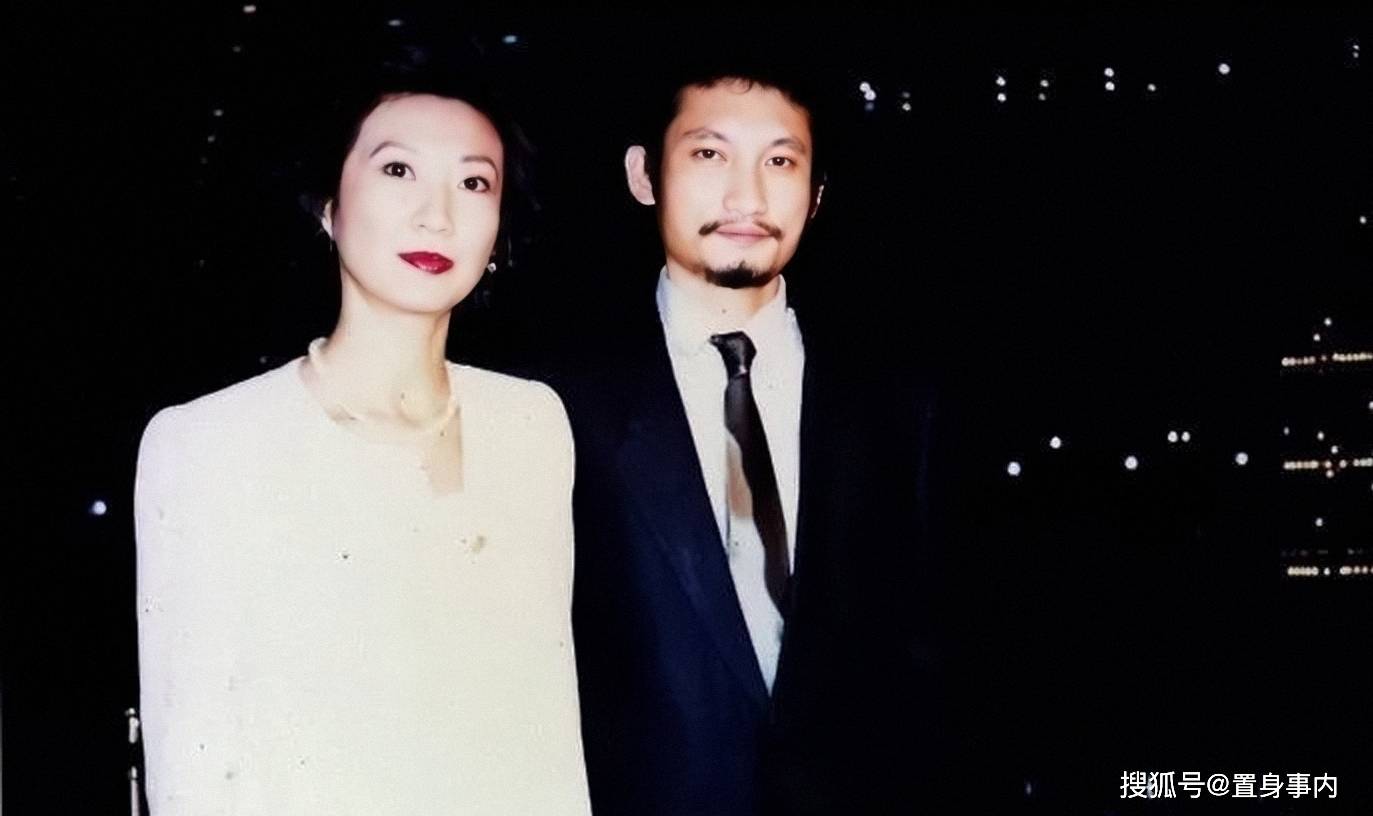 当徐克说自己不喜欢小孩,希望她能选择丁克生活时,施南生会答应得那般