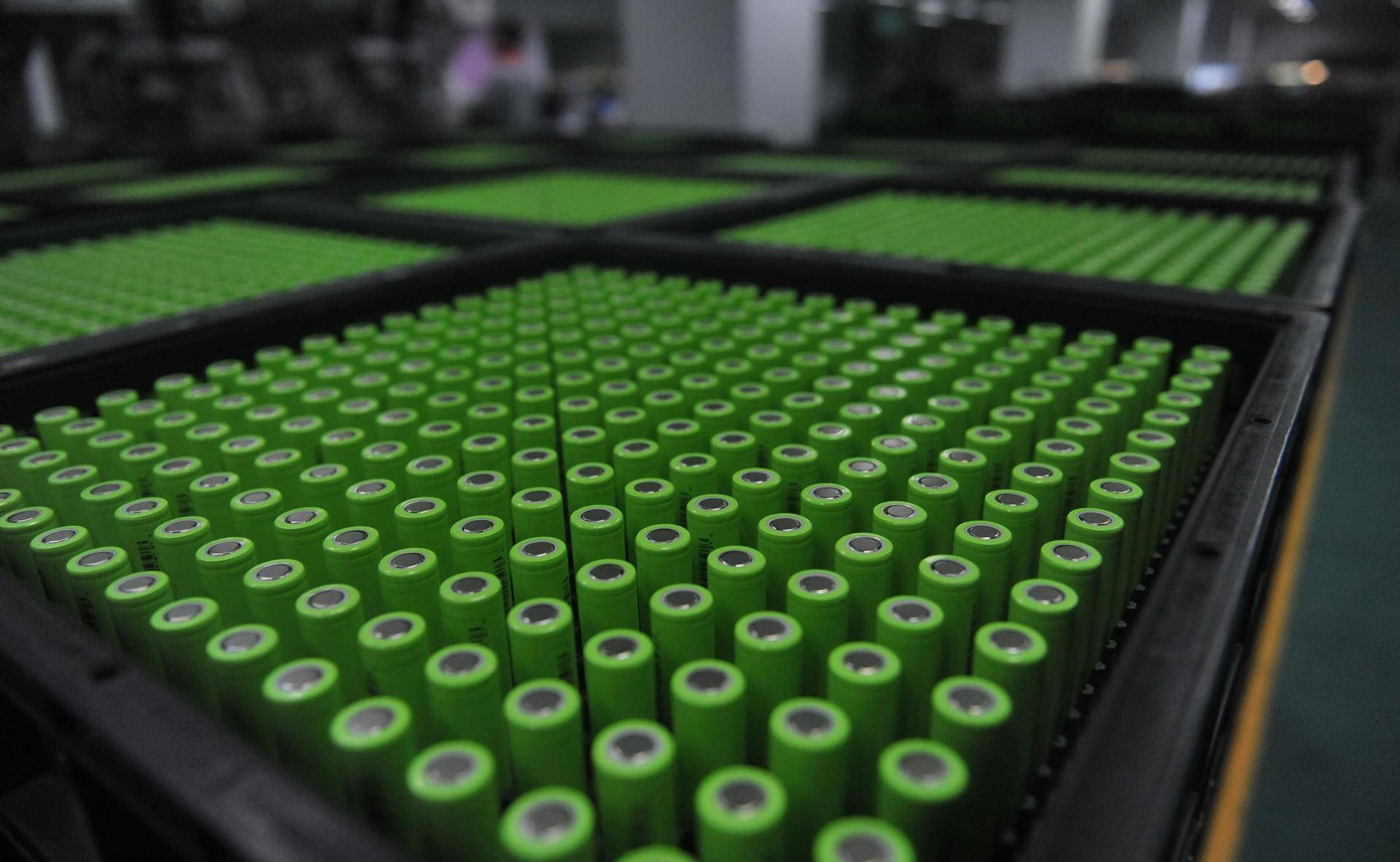 电动车电池级碳酸锂价格已跌破25万吨"生伤线"_新能源_的成本_汽车