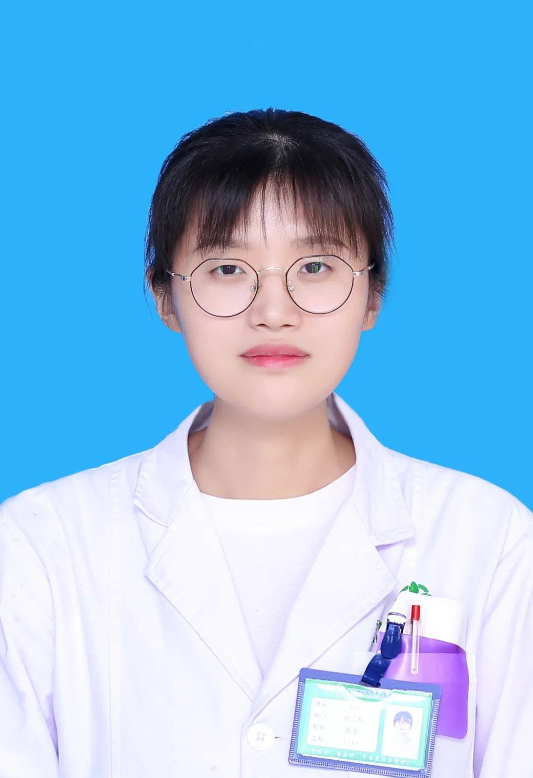 师从安徽省名中医王亿平教授,扬州市名中医刘晓静教授.