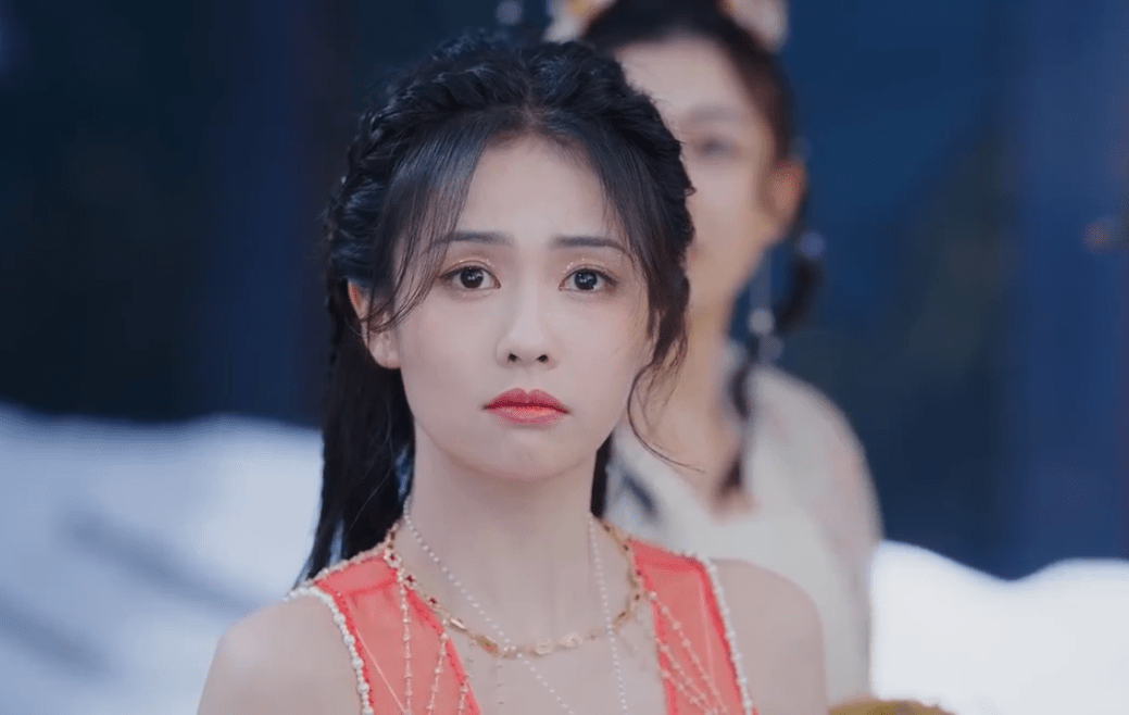 《长月烬明》三个女主,就你满脸的胶原蛋白,活该