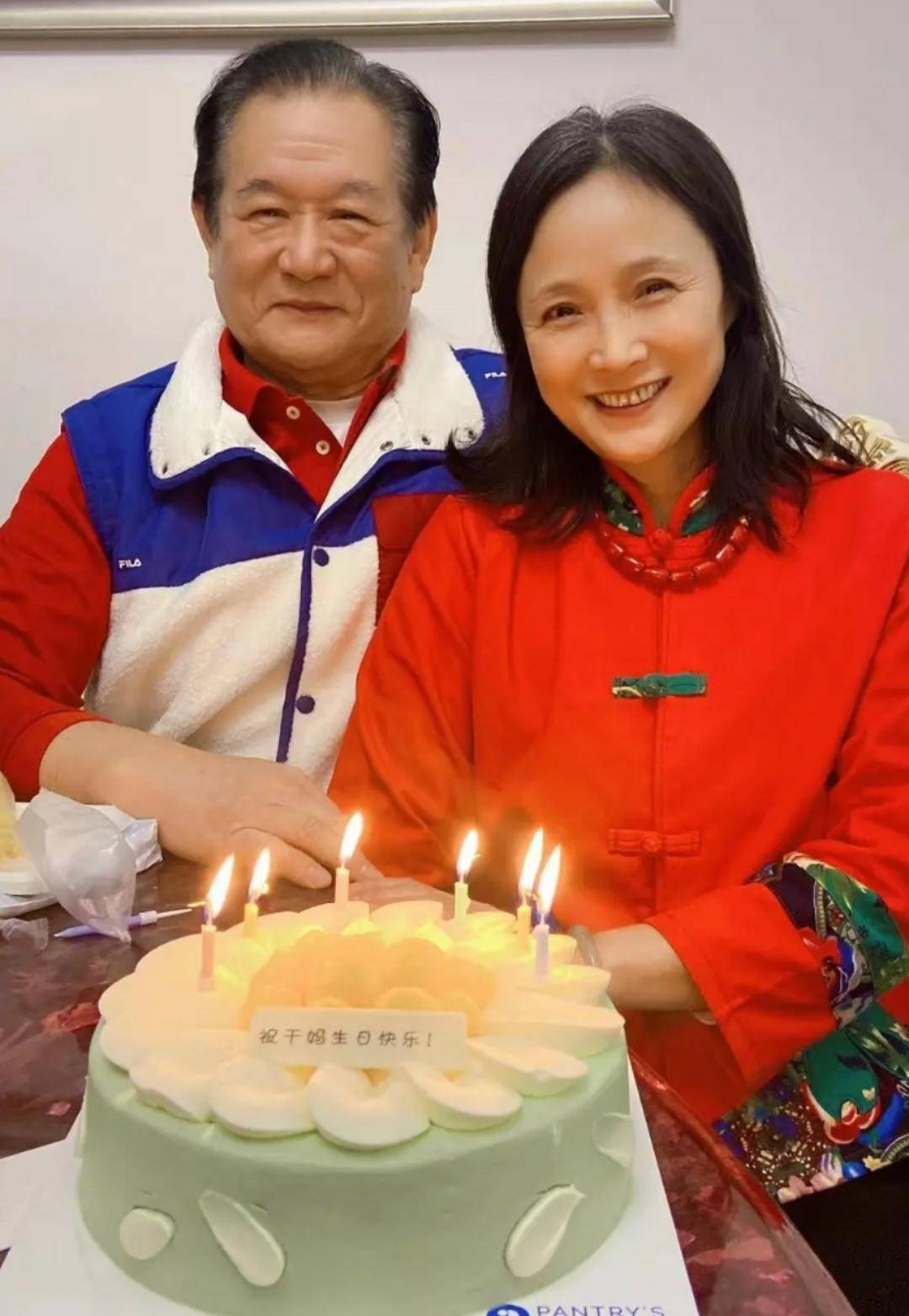 杜锋曾是国家队主教练,再加上马晨菲的父母曾长期在体坛工作,因此想要