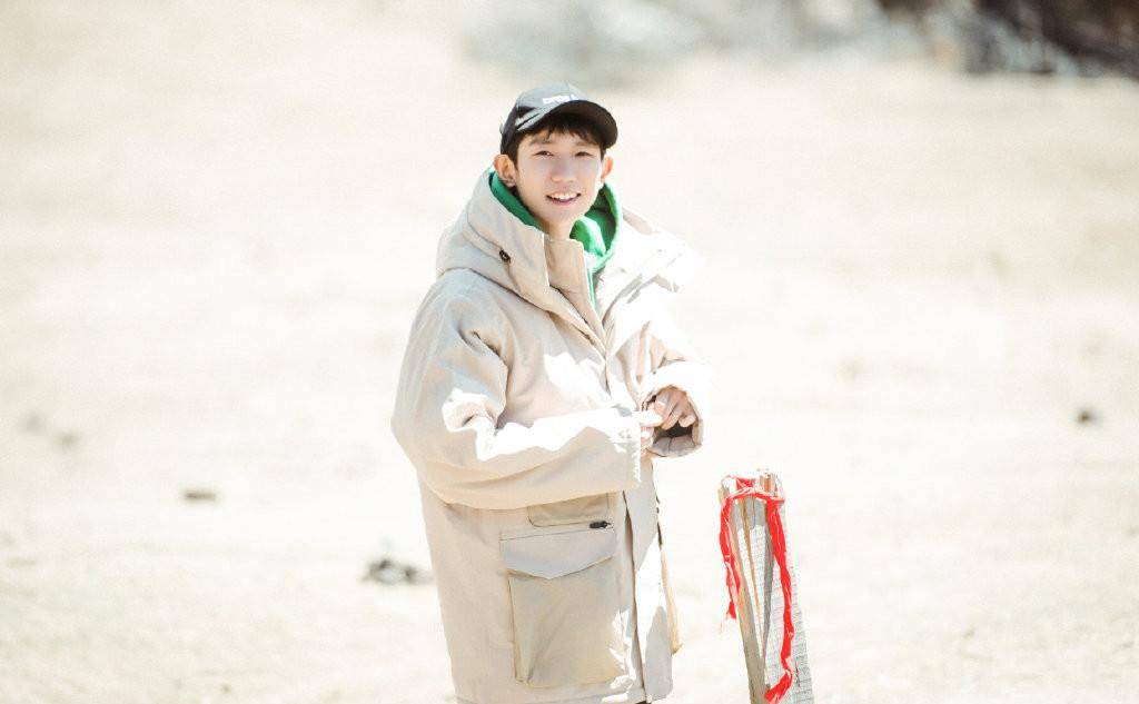 徒手捡牛粪都不会崩溃的王源,却因59秒的语音崩溃,跟性格有关_声音