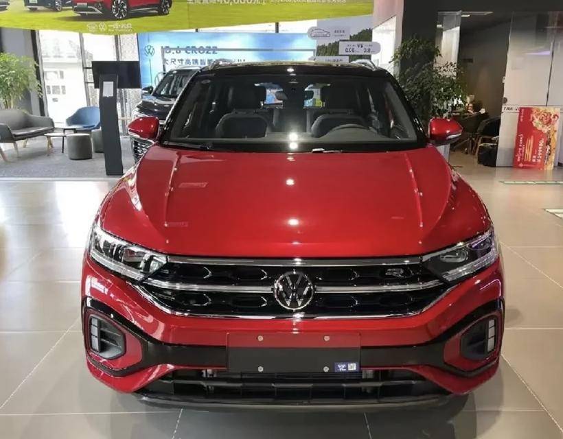 2023款一汽大众t-roc探歌到店,内外设计更年轻,新增1.