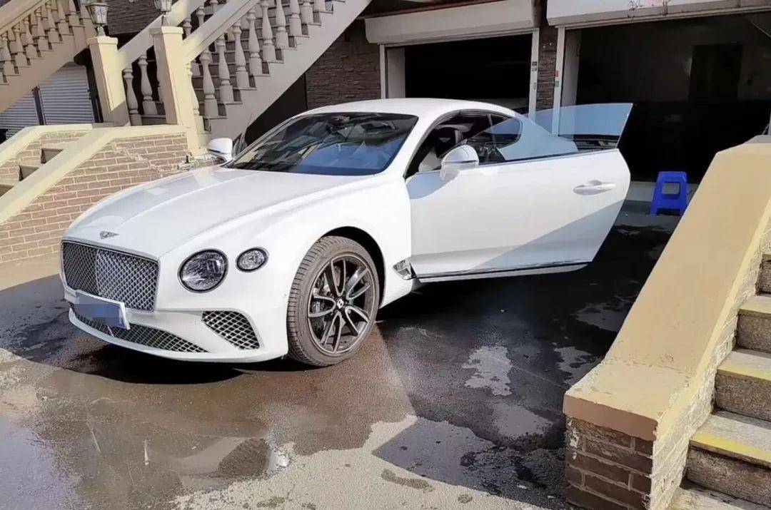 阿哲宾利欧陆gt只开了7000公里,成为家居装饰品?要卖车了!