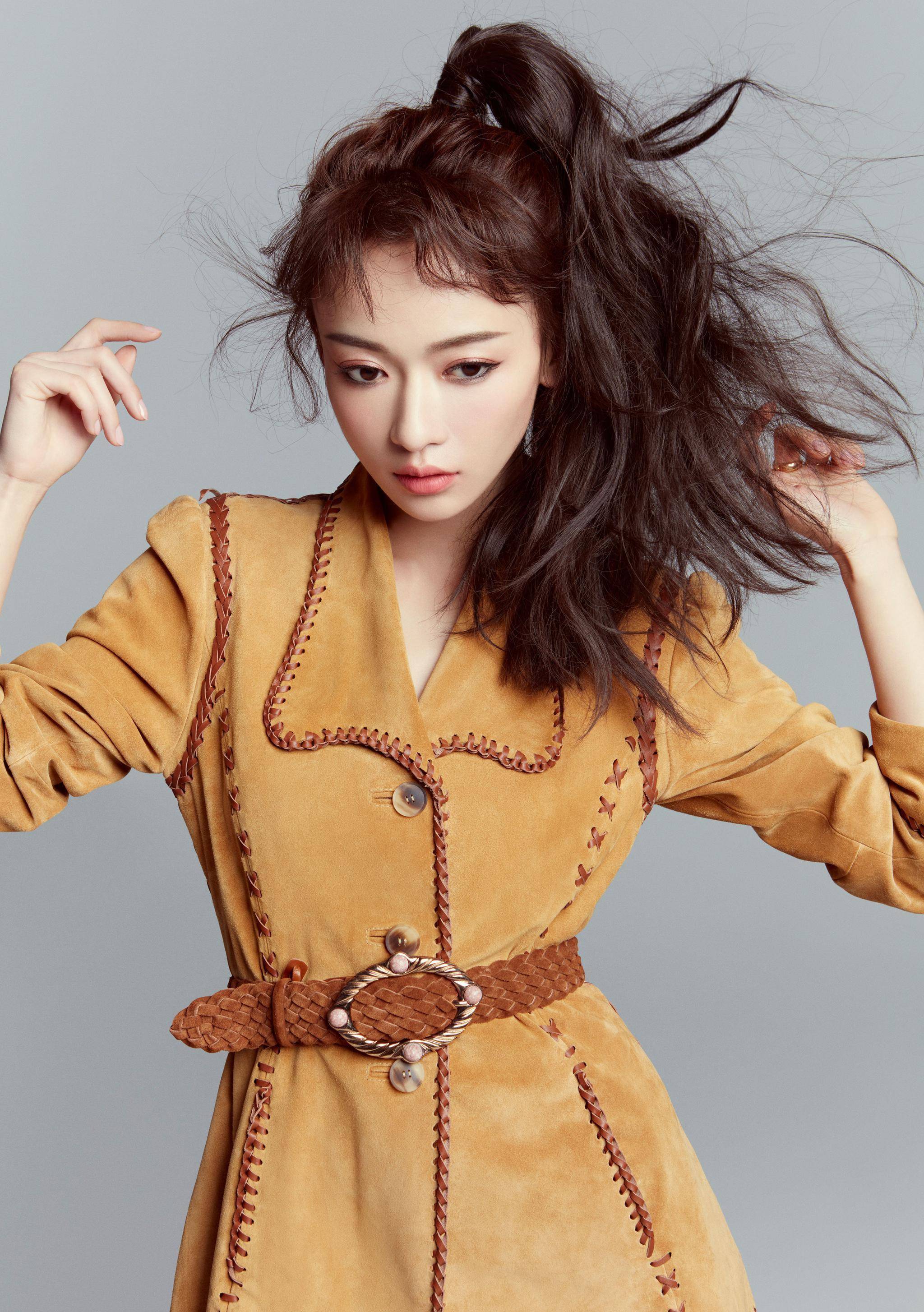 被央媒痛批,耍大牌,偷税漏税,这些频翻车的高贵明星该收敛些了_吴谨