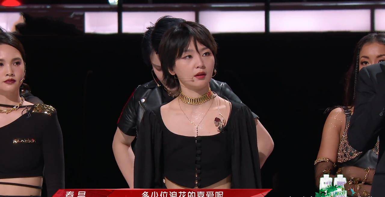 吉克隽逸拿奖被嘲是皇族,节目播出仍意难平,周笔畅到底冤不冤?