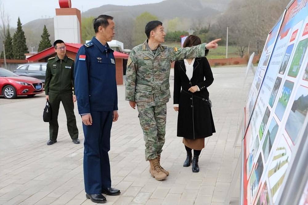 陕西省军区少将副政委谢杰到铜川检查调研并督导军分区党委班子民主