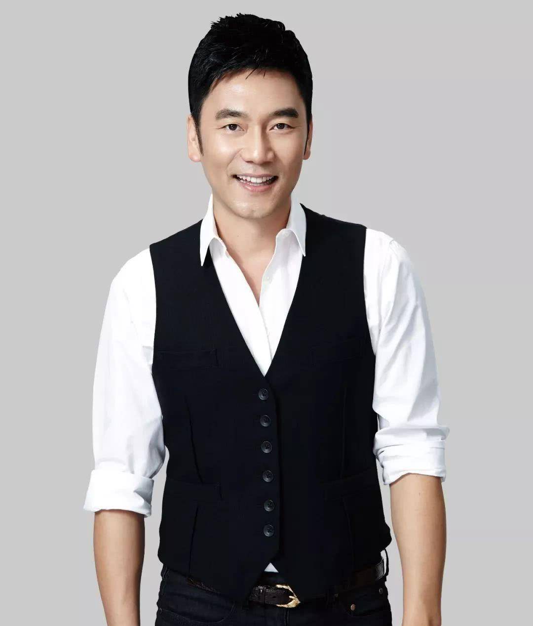 6亿,却被人称为过气歌手_林依轮_品牌_首歌