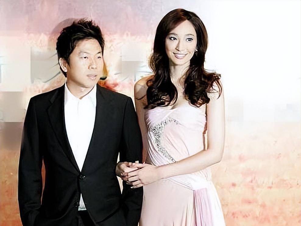 "毒舌"吴佩慈:内涵大s,嘲笑小s像侏儒,生4胎为何未嫁进豪门_纪晓波