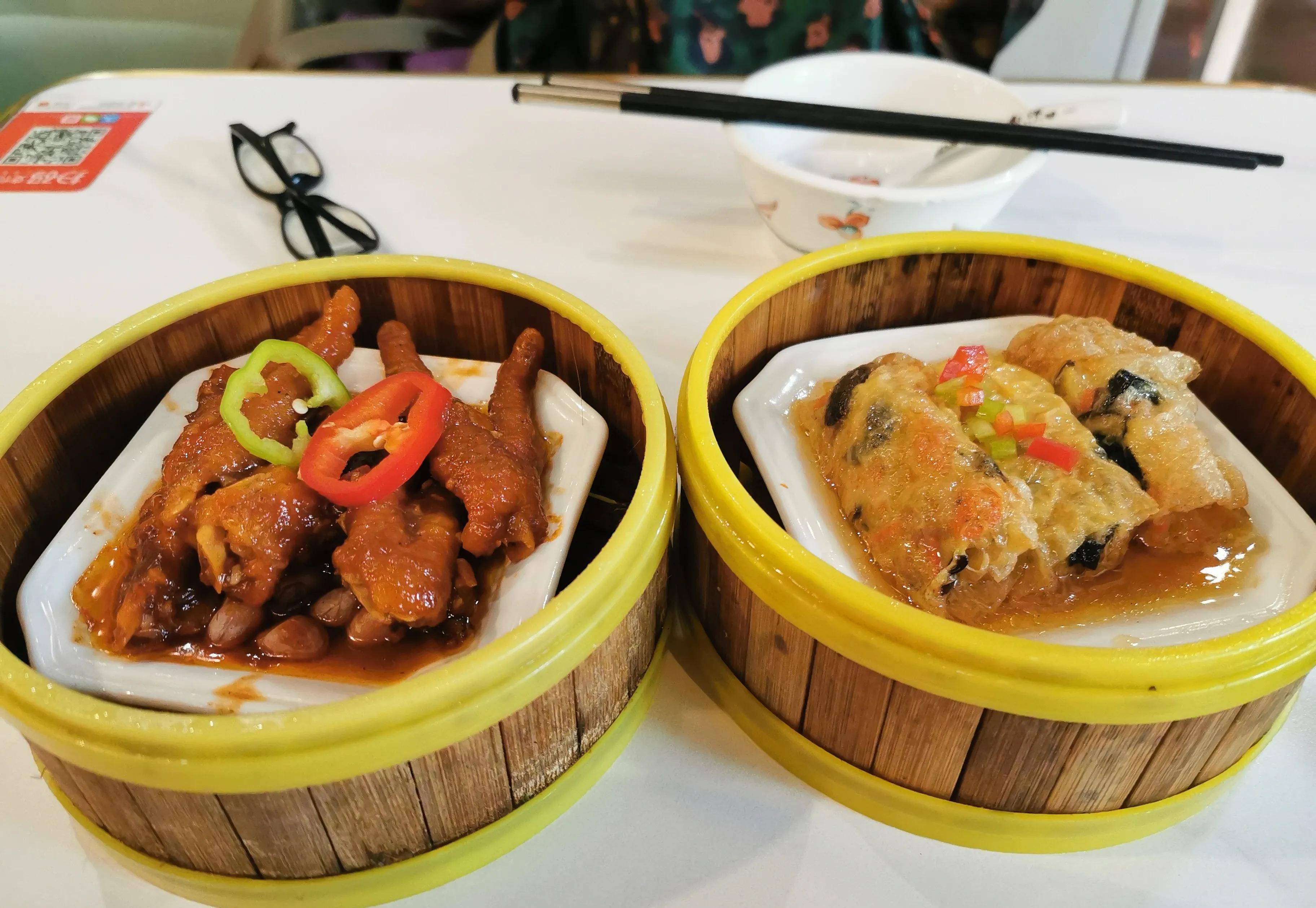 今天中午,带姐姐去了海南万宁兴隆南洋风味品尝美食_旅游_椰子油_印尼