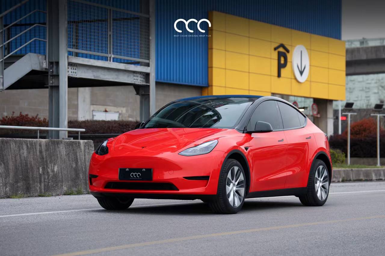 特斯拉model y漫彩改色膜法拉利红,永不过时的经典色