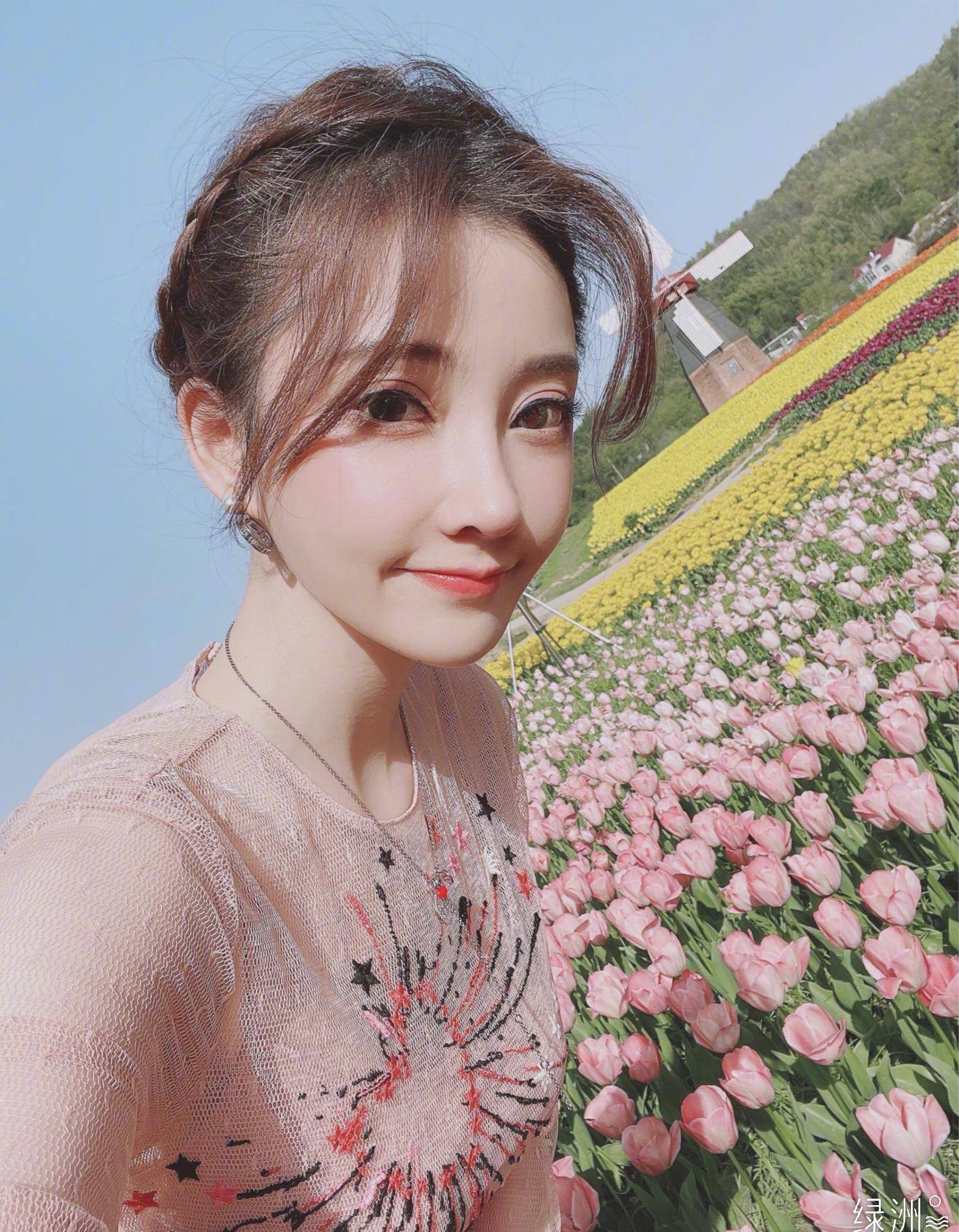 冯提莫受邀《百变大咖秀》路人缘越来越好,这样的人