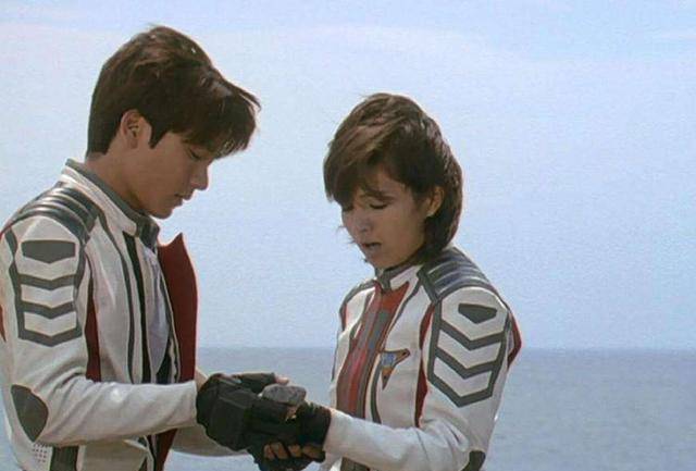 《迪迦奥特曼》闪光点很多,特别好的情节,非它莫属_一个人_正义_丽娜