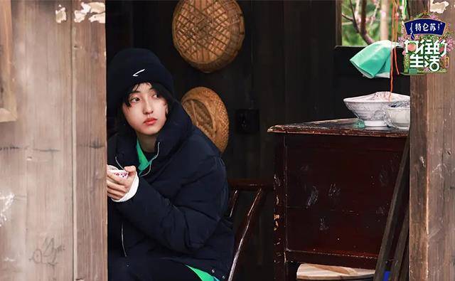 《向往5》开播,张艺兴拖拉机首秀,开拖拉机他是认真的_生活_嘉宾_妹妹