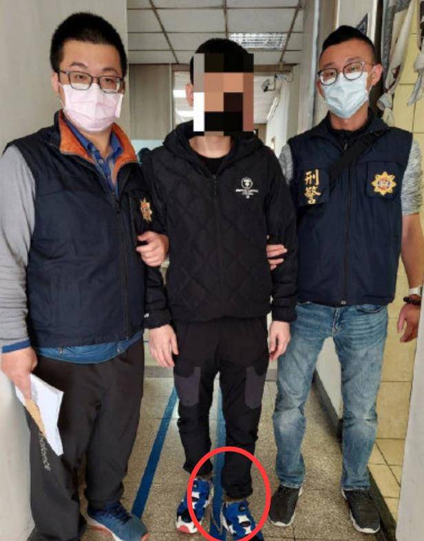 原创37岁男演员被捕画面曝光戴手铐脚镣下场凄凉曾恐吓林志玲师妹