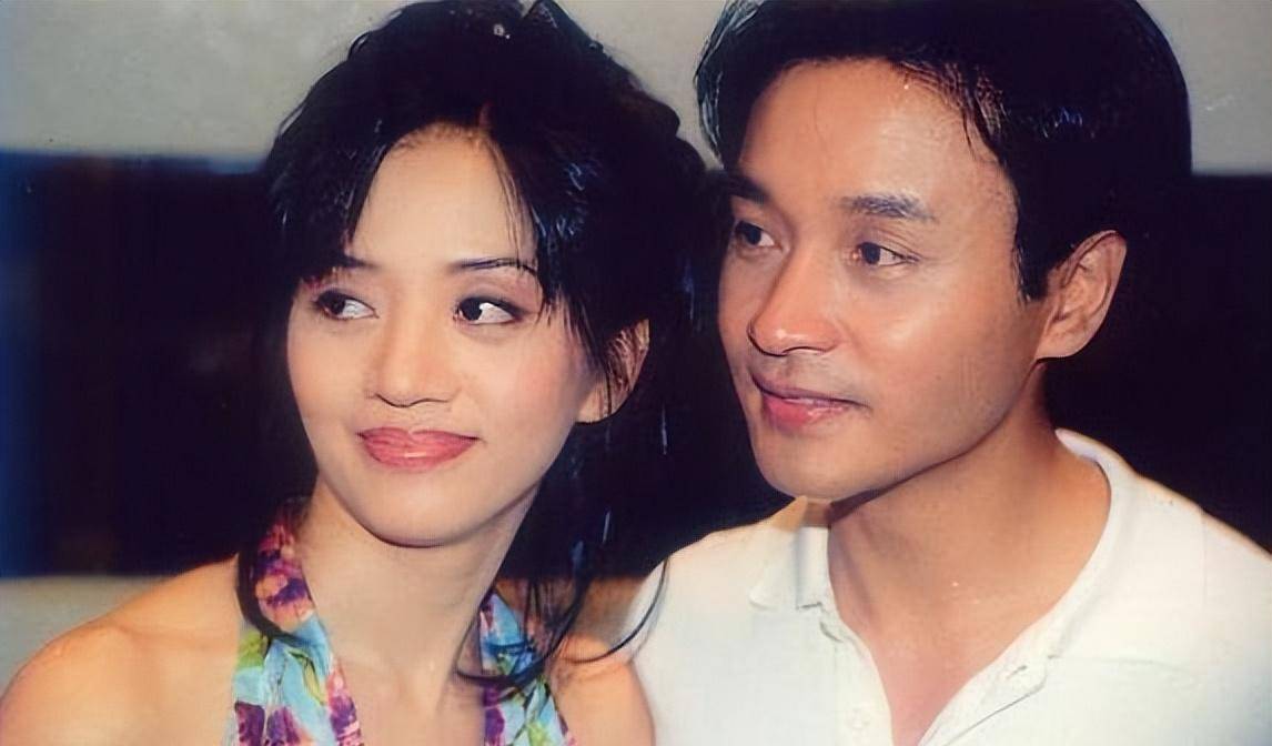 纵有至爱唐鹤德相伴,张国荣仍从24楼跳下,外甥女道出他背后的痛苦