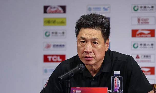 CBA最新消息！曝李春江加盟深圳队，郭士强正式签约，刘铮离队