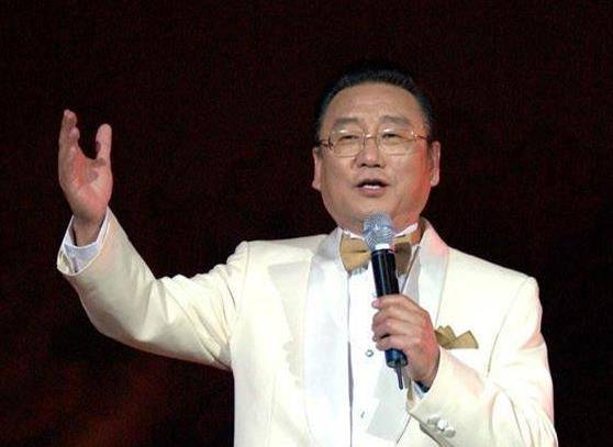 老人国内赚钱国外花,金星对他一脸不屑,女歌手当场揭他老底_演出_节目