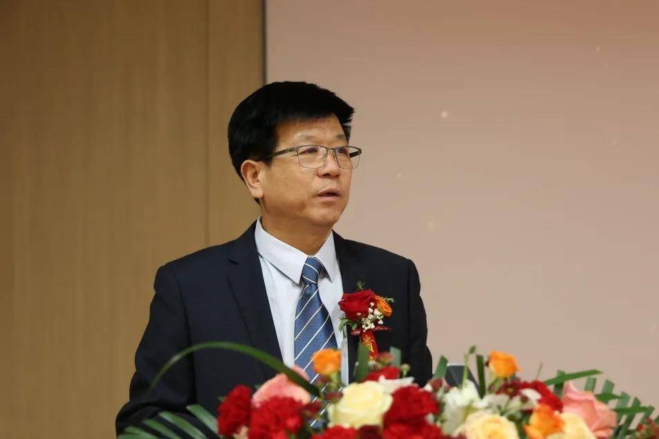 陕煤集团副总工程师,榆北煤业党委书记,董事长,总经理石增武表示,陕西