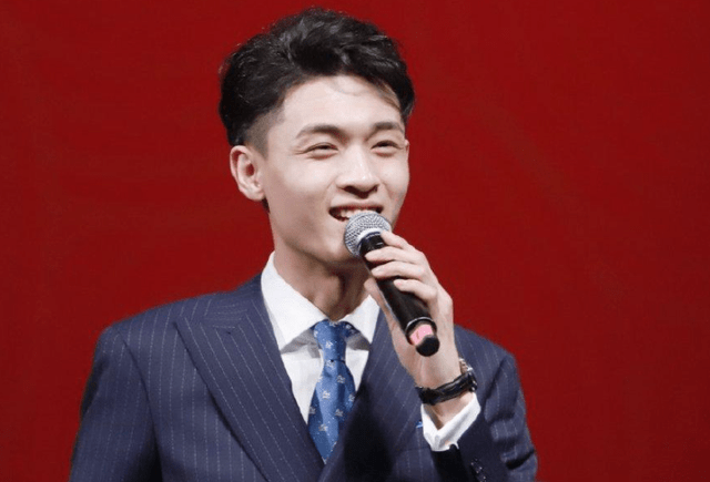 回顾德云社封箱,郭麒麟状态不佳,岳云鹏的段子还是抄袭别的人!