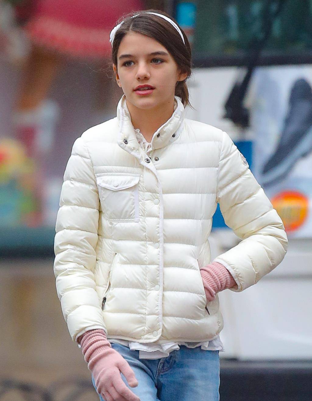 "阿汤哥"13岁女儿苏瑞·克鲁斯现身街头,三公主颜值逆天_汤姆·克鲁斯