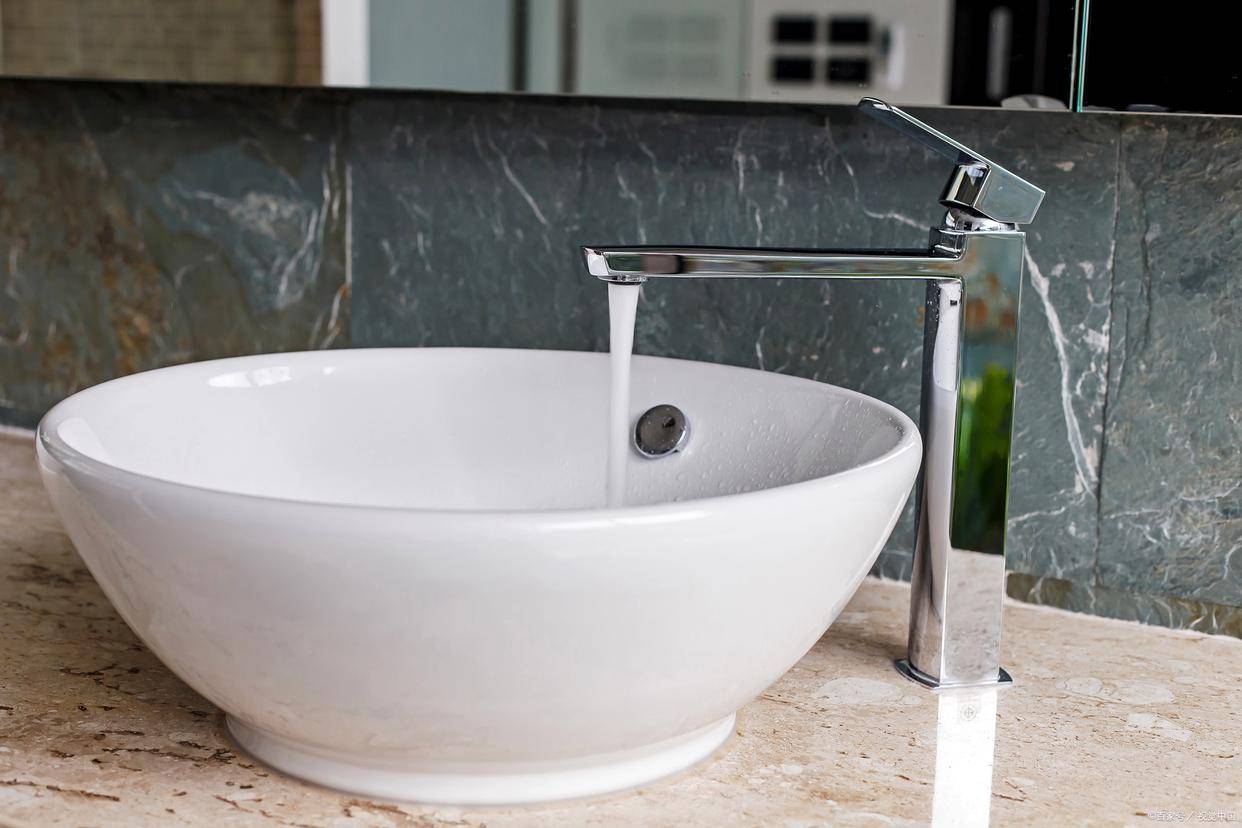 家装水龙头有哪些不同类型,如何选择合适的?