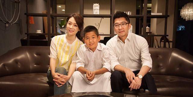 陈数和赵胤胤的神仙爱情:她嫁给了一见钟情的他,不生子恩爱12年_杂志