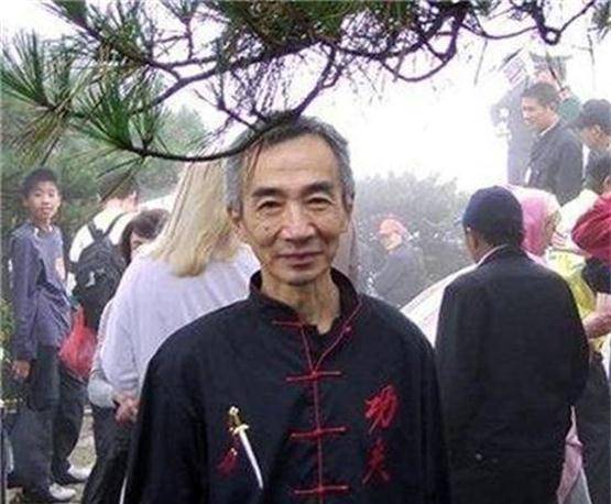 王明妻子孟庆树,漂亮有才华,一生追随丈夫,死于异国埋葬他乡_生活