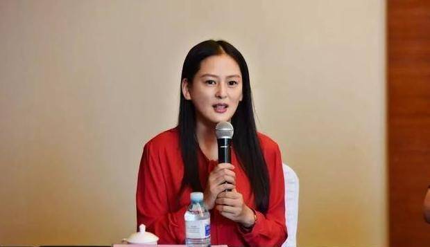 黄澜:《非诚勿扰》座上宾,台上是情感导师,台下却感情破碎_婚姻_分析