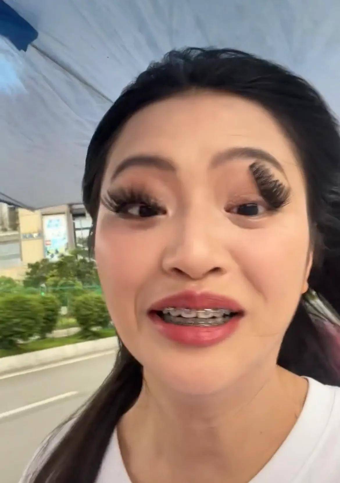 女子化全妆坐摩的出门,不出十秒"破相"直呼救命:大写的尴尬_睫毛_眼睛