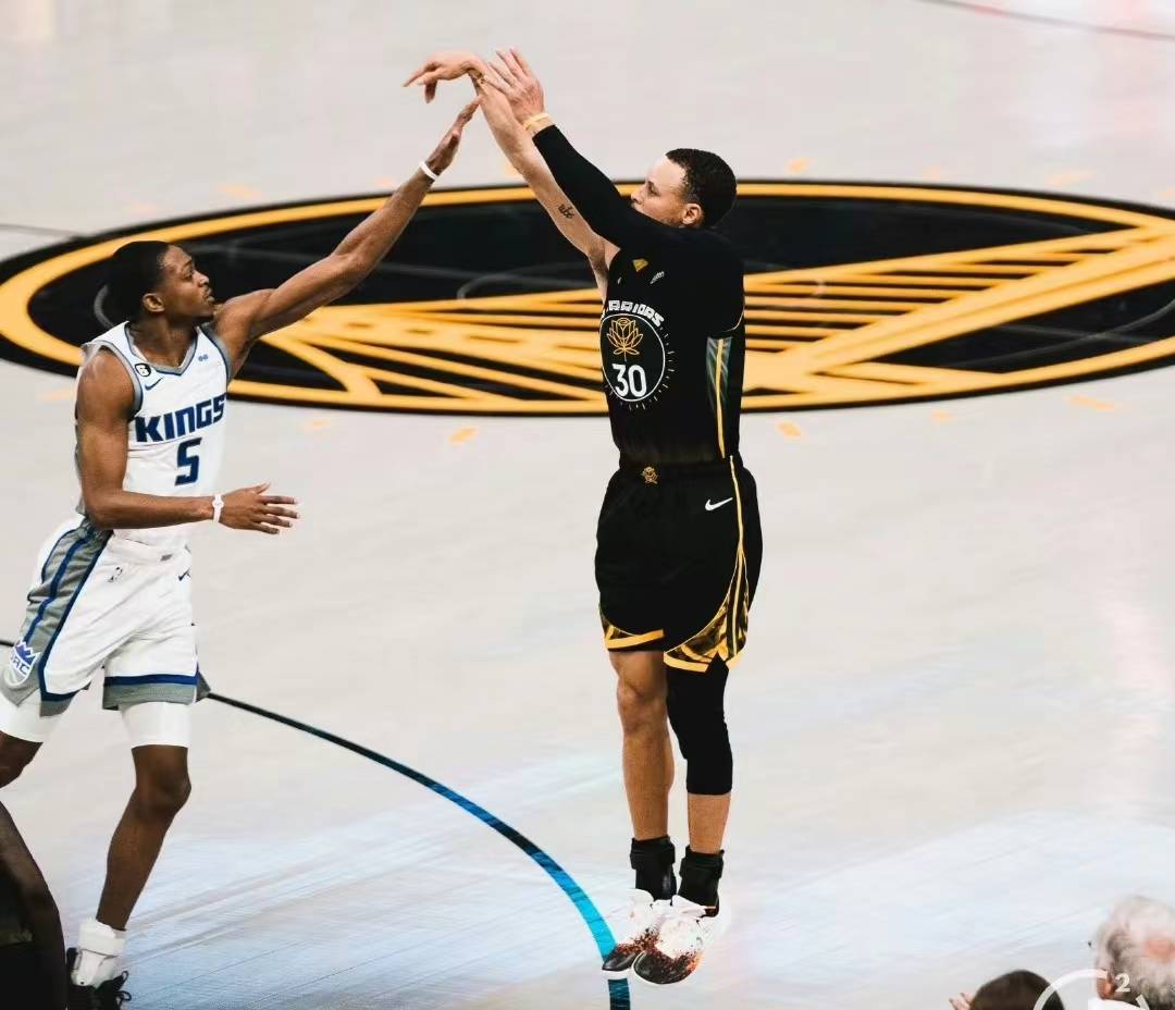 原创            4月24日NBA季后赛赛程出炉，皮尔斯看衰勇士，格林公开感谢库里-nba季后赛nba