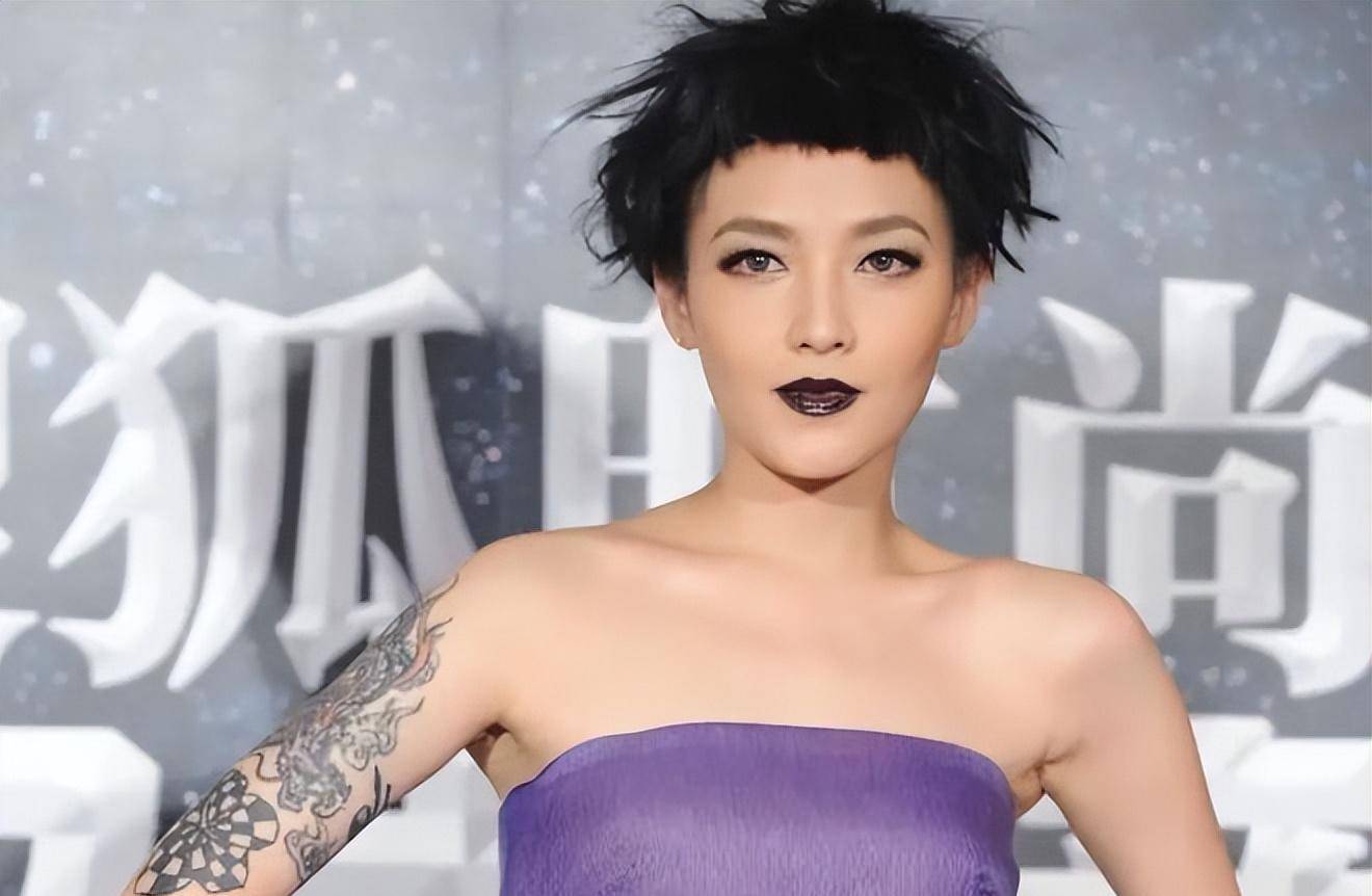 范晓萱为男友摘除子宫,坚持不婚不育,物是人非的结局她后悔吗?