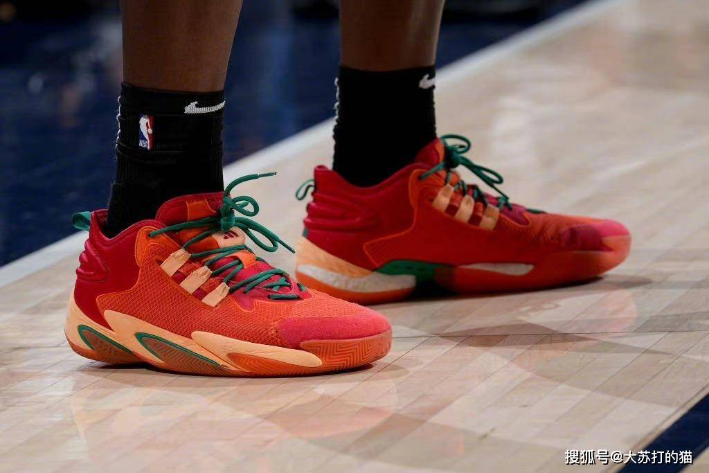 基本上没荡出什么水花,国内由胡明轩代言上脚