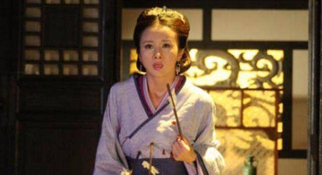 根本就没有真心,而作为细作,我们一开始就能知道的,一个是吕禄的妻子