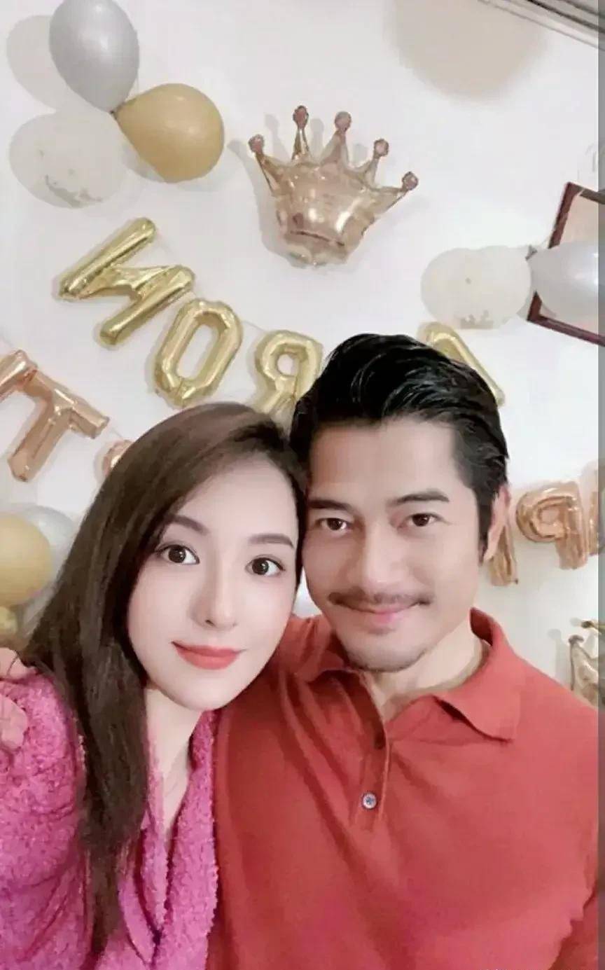 黎明老婆的近照图片