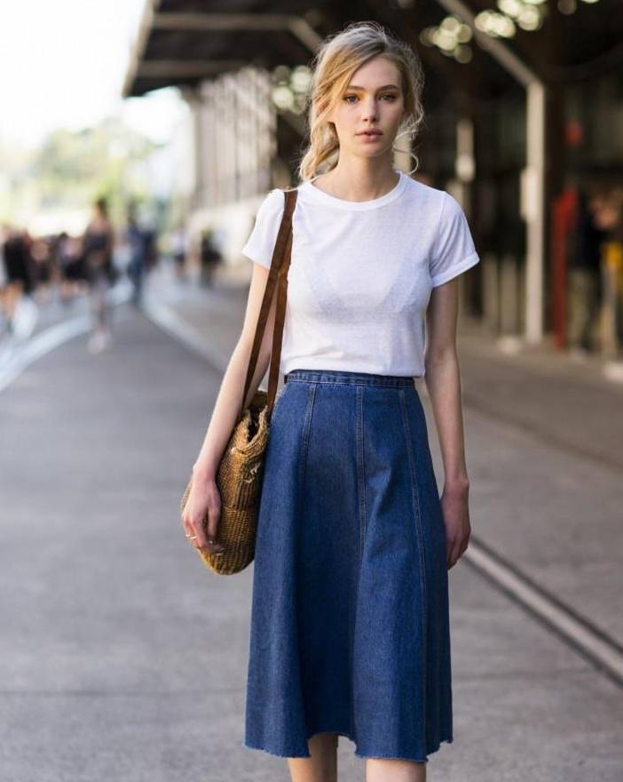经典牛仔裙,如此搭配让你时髦不费劲