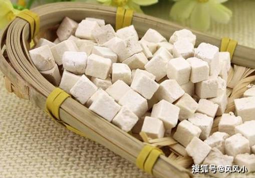 茯苓的功效与作用有很多，但是这类人最好少吃（茯苓作用的功效与作用及禁忌）