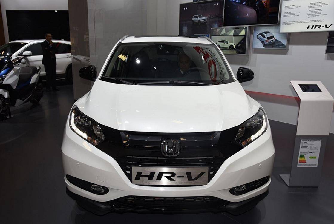 首先从外形角度上去分析,本田新车就完全具备了和马自达cx4对抗的资本