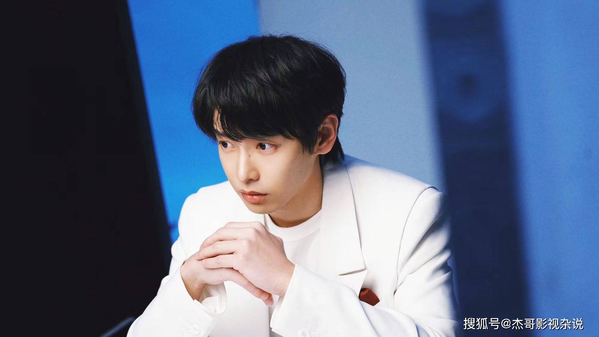 彭昱畅预热新电影《绑架游戏》,网友:彭昱畅上热搜,新作来了!