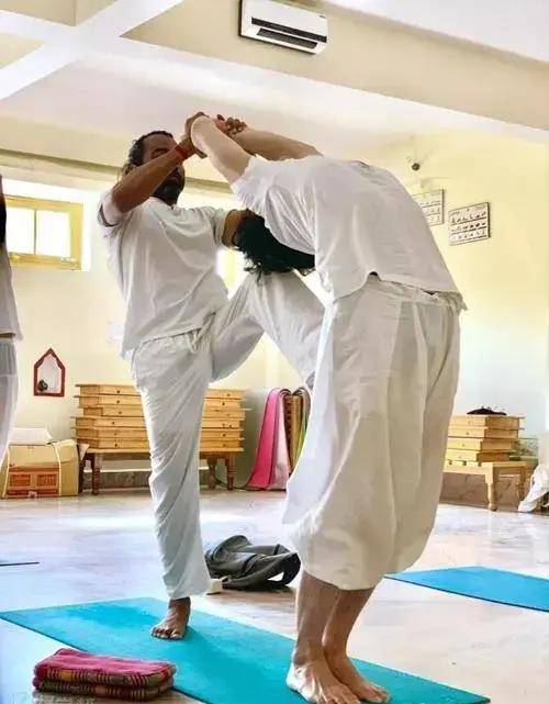 达摩祖师传承的禅宗瑜伽:古印度瑜伽的传承和转变_人们_冥想_身体