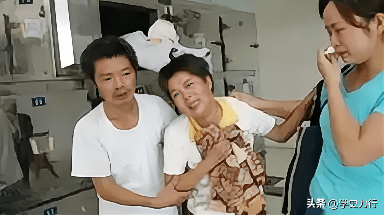 四川8岁的患病女孩自己安排后事,走后遗书温暖了世界_佘仕友_佘艳