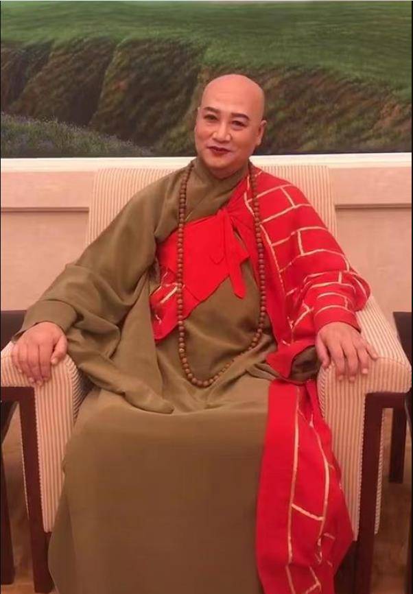 69岁迟重瑞重穿袈裟演唐僧,浓妆难掩老态,网友表示辣眼睛_视频_马德华