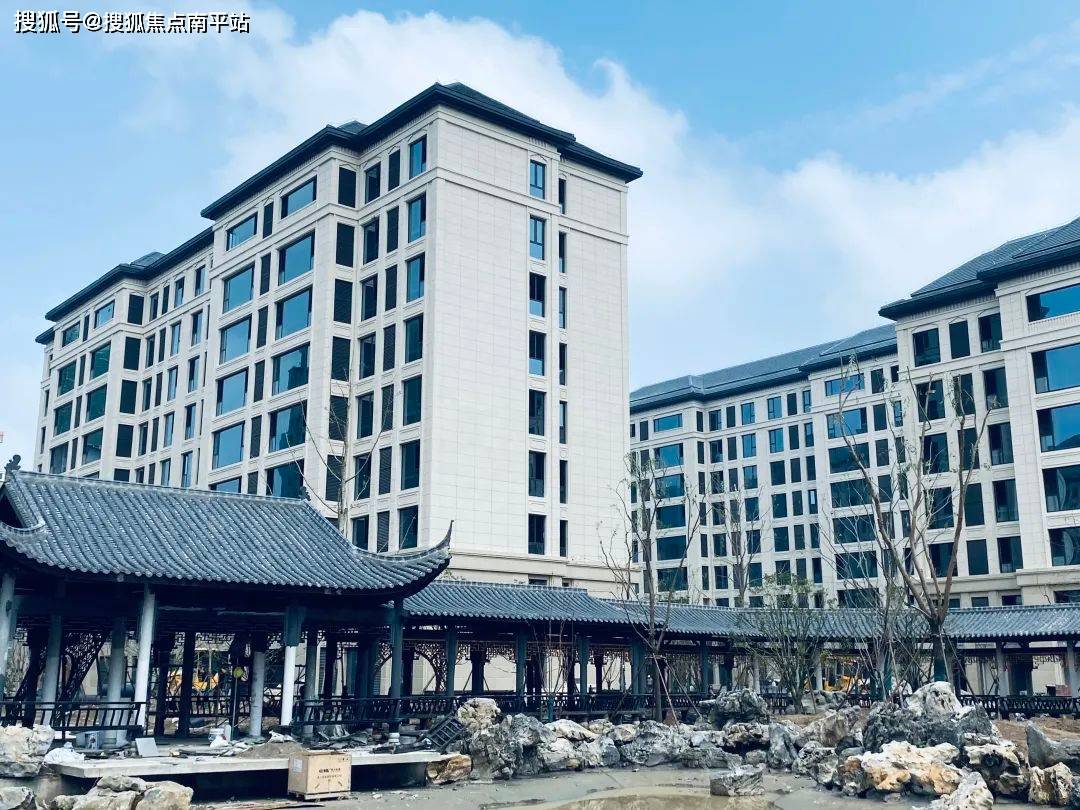 营造充满人情味的服务气质和社区氛围,蓝城·紫薇公馆在社区中央营造