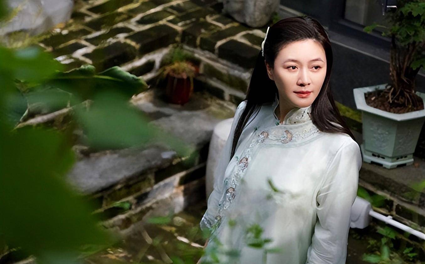 田海蓉端午节造型大变样!