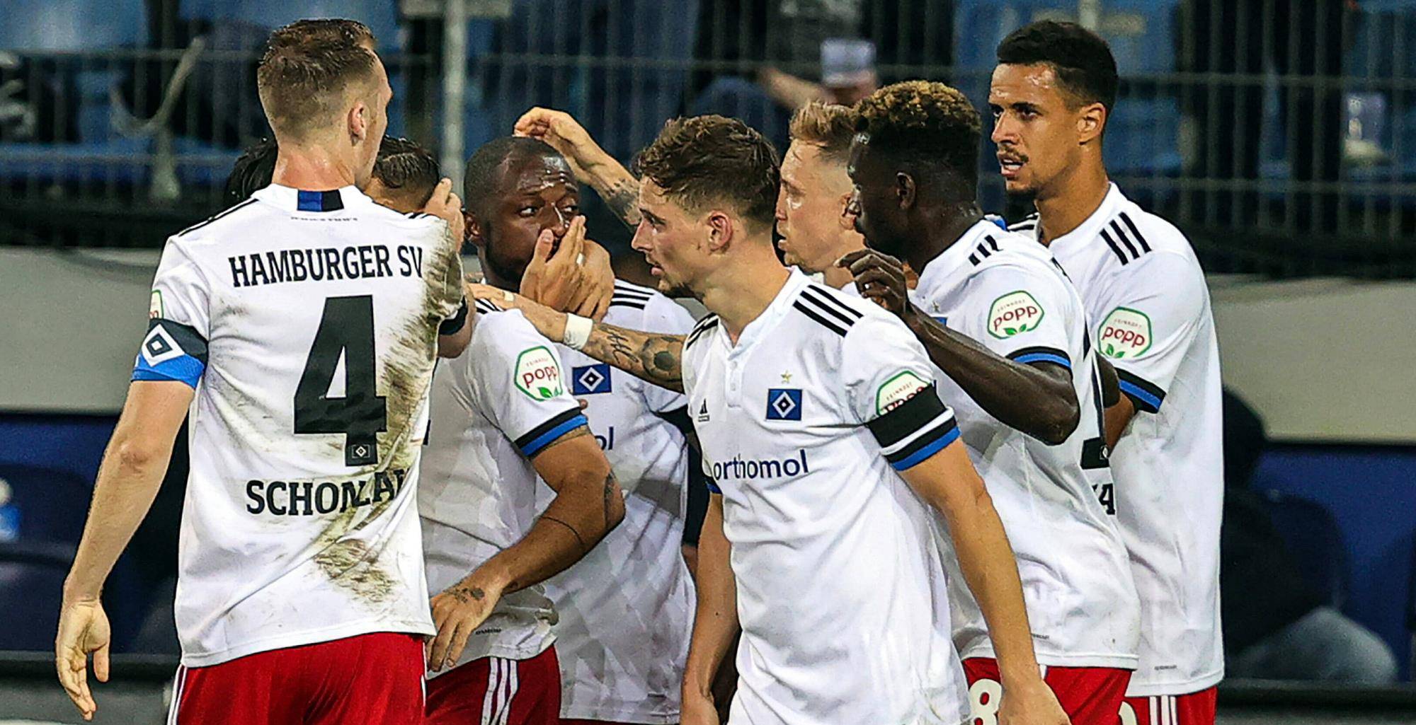 队,汉堡也曾加冕过欧冠冠军,荣誉簿中还有6座德国足球顶级联赛冠军