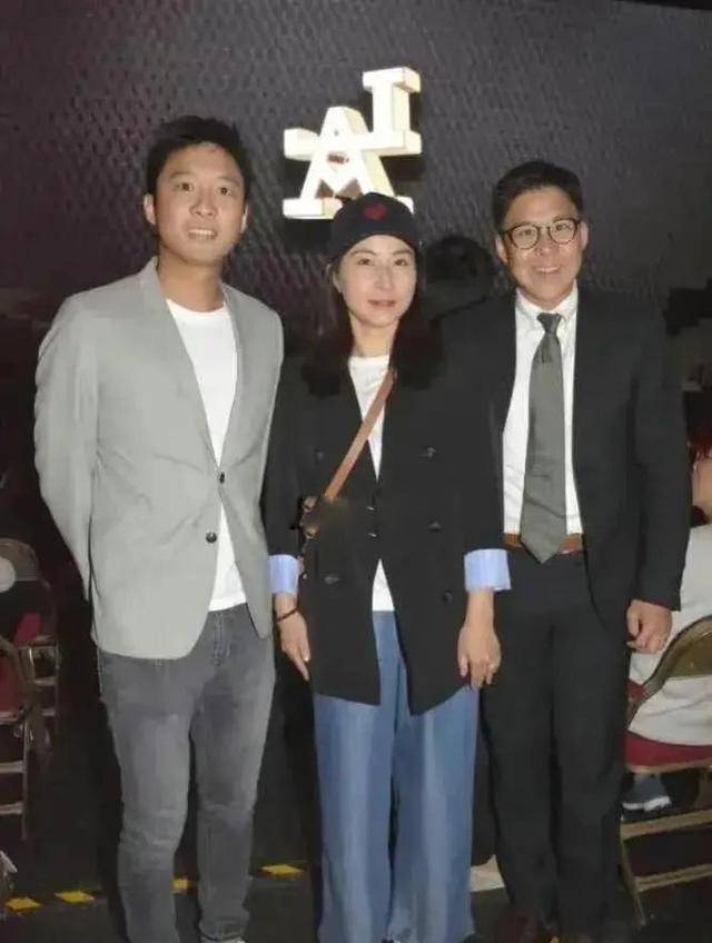 霍启山40岁征婚条件仍苛刻:不看颜值,不重家境,但要能帮衬事业_郭晶晶